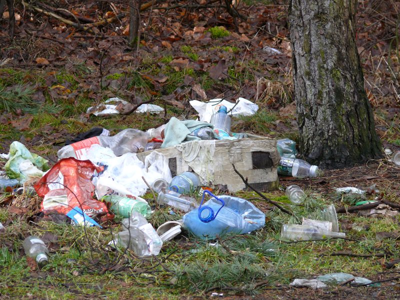 Ilustracja do informacji: Nie wyrzucaj śmieci, masz je zapłacone!