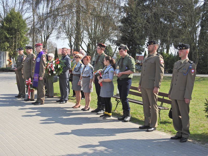 Ilustracja do informacji: 78. rocznica Zbrodni Katyńskiej i 8. rocznica katastrofy smoleńskiej