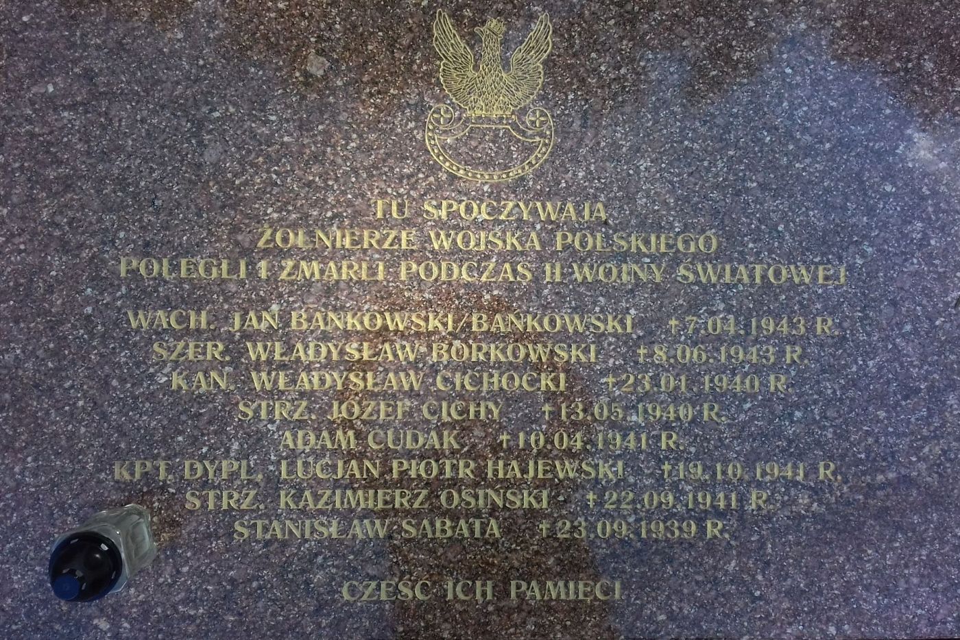 Ilustracja do informacji: Odsłonięcie tablicy na Cmentarzu Wojennym w Międzyrzeczu