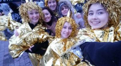 Ilustracja do informacji: Europejska stolica kultury na wrocławskim rynku z udziałem tancerzy zespołu Trans