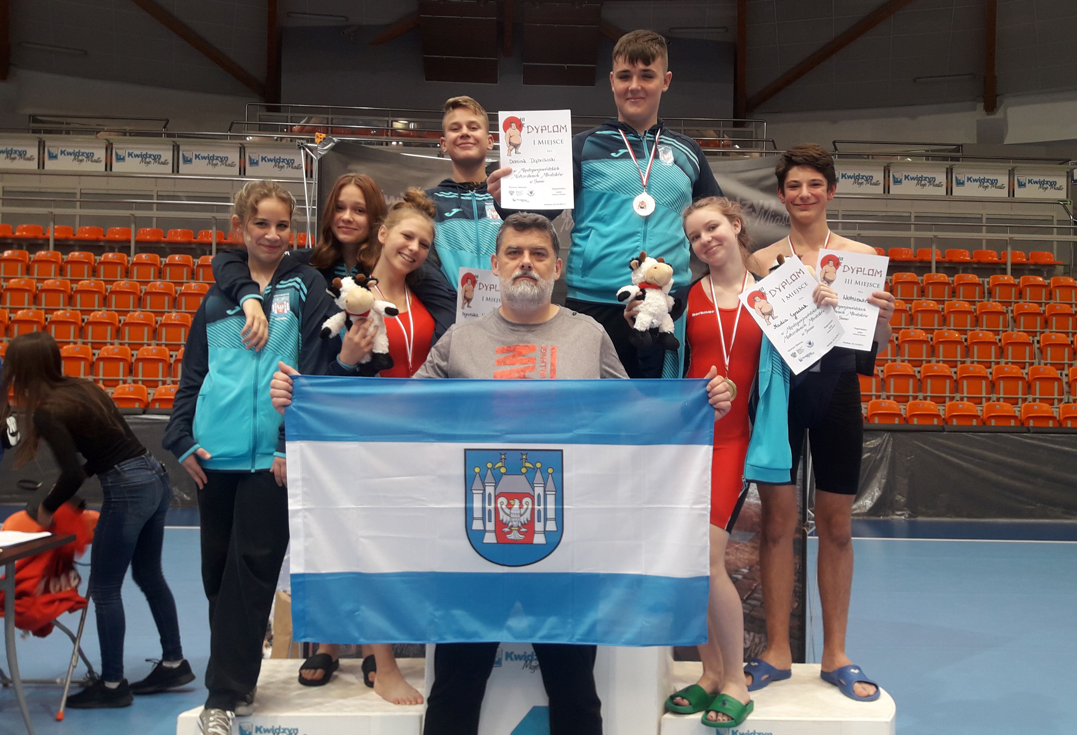 Ilustracja do informacji: Młodzi wojownicy zabłysnęli na macie