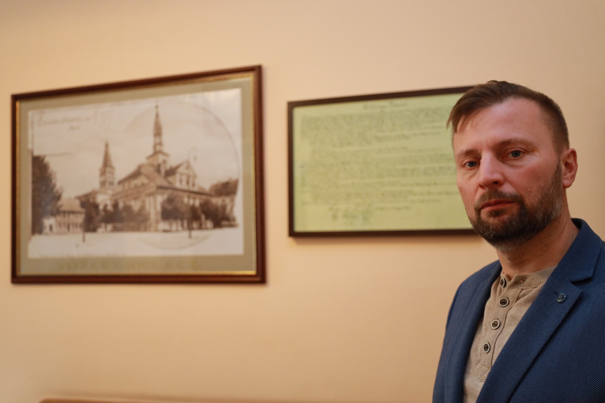 Ilustracja do informacji: Historyczny dokument trafił do ratusza