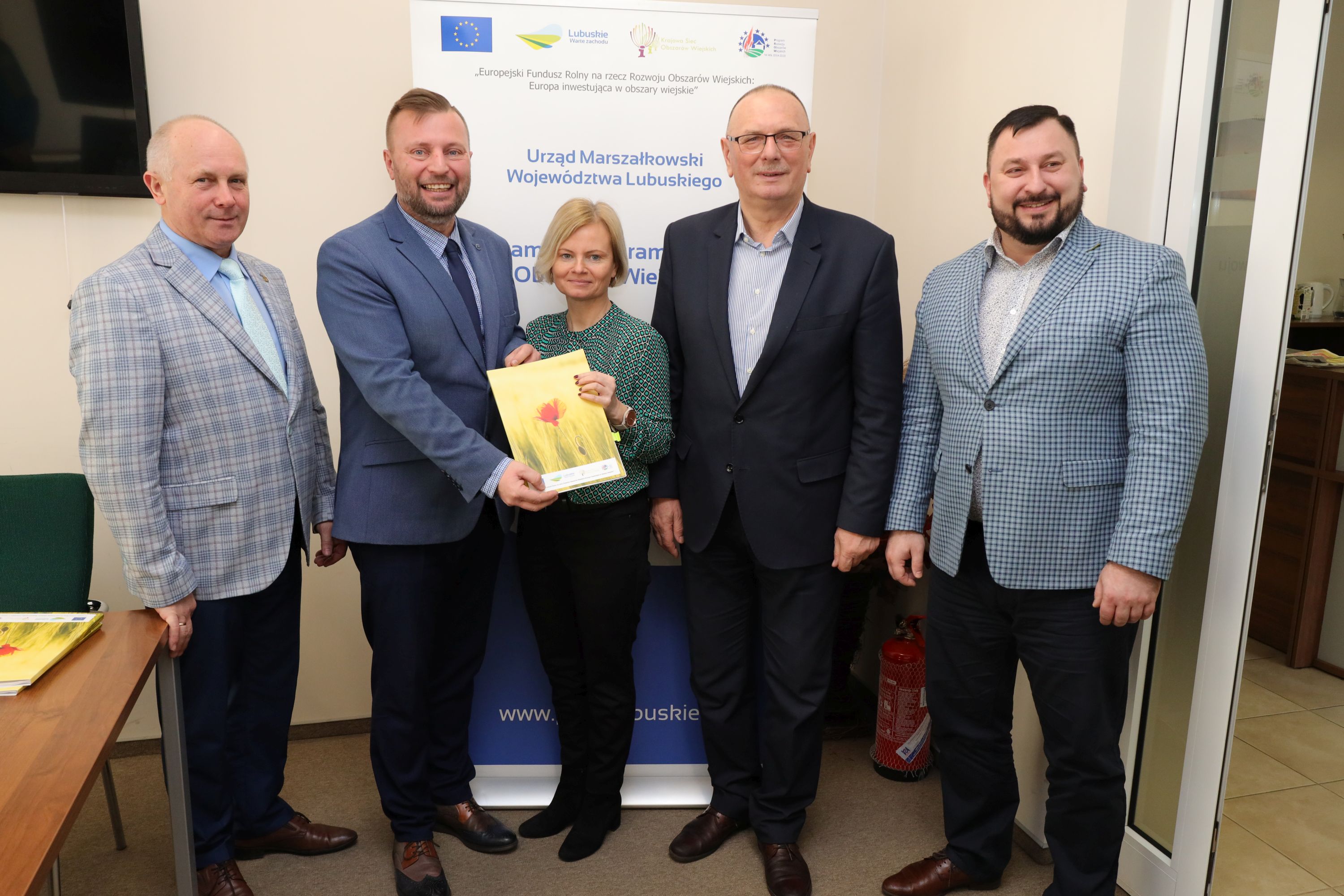 Ilustracja do informacji: Międzyrzecz z kolejną dotacją na budowę nowej drogi