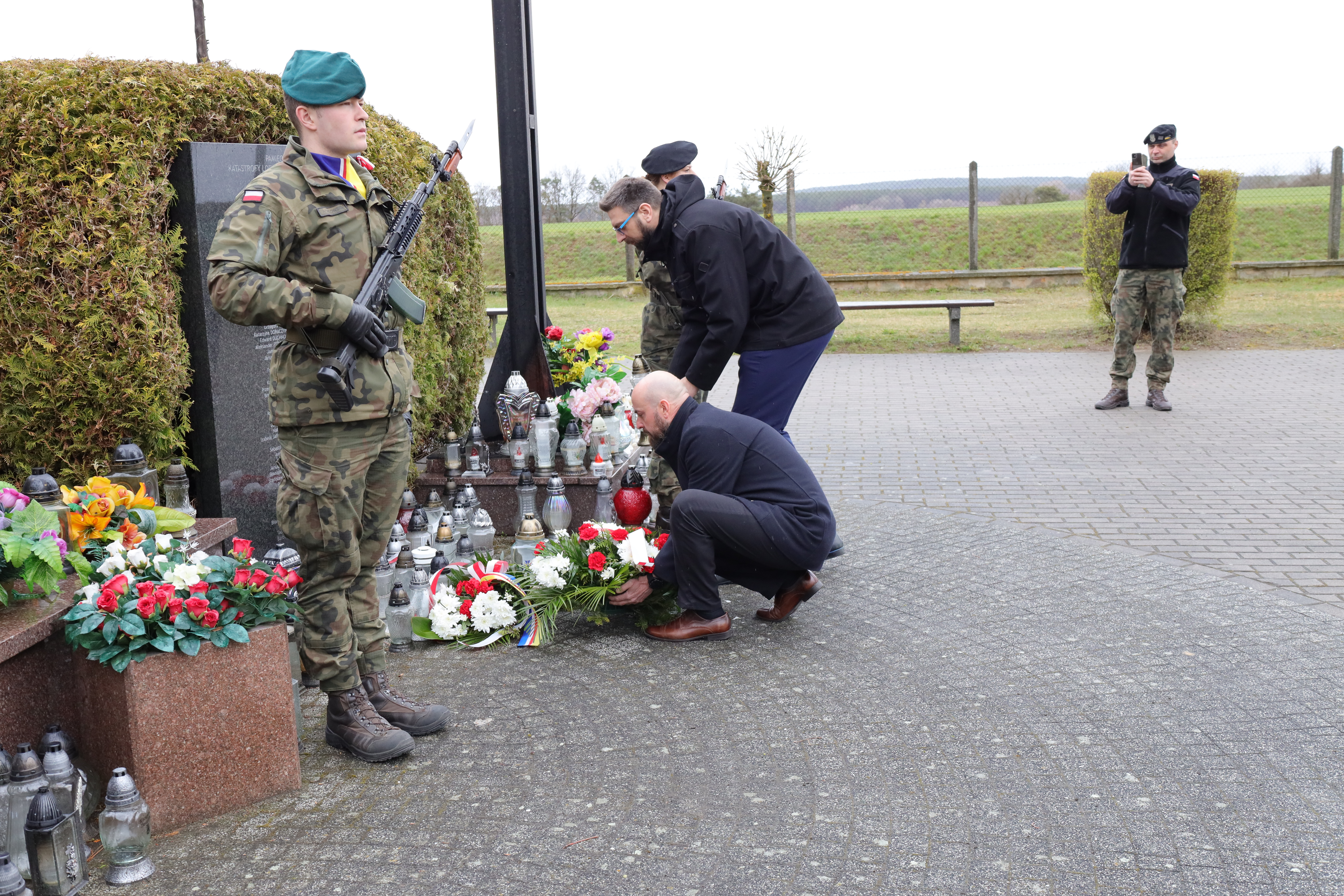 Ilustracja do informacji: Obchody 12 rocznicy Katastrofy Smoleńskiej