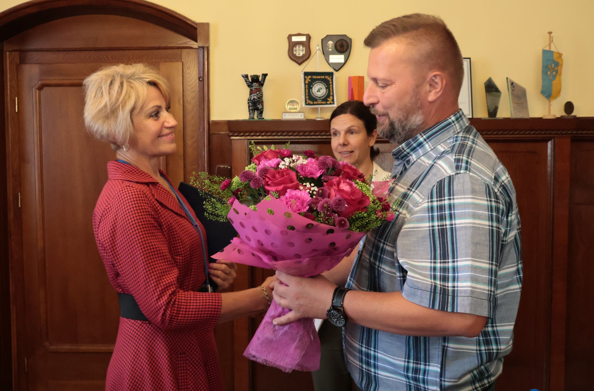 Ilustracja do informacji: Rubinowy jubileusz pracy w ratuszu pani Ireny Kiersztan