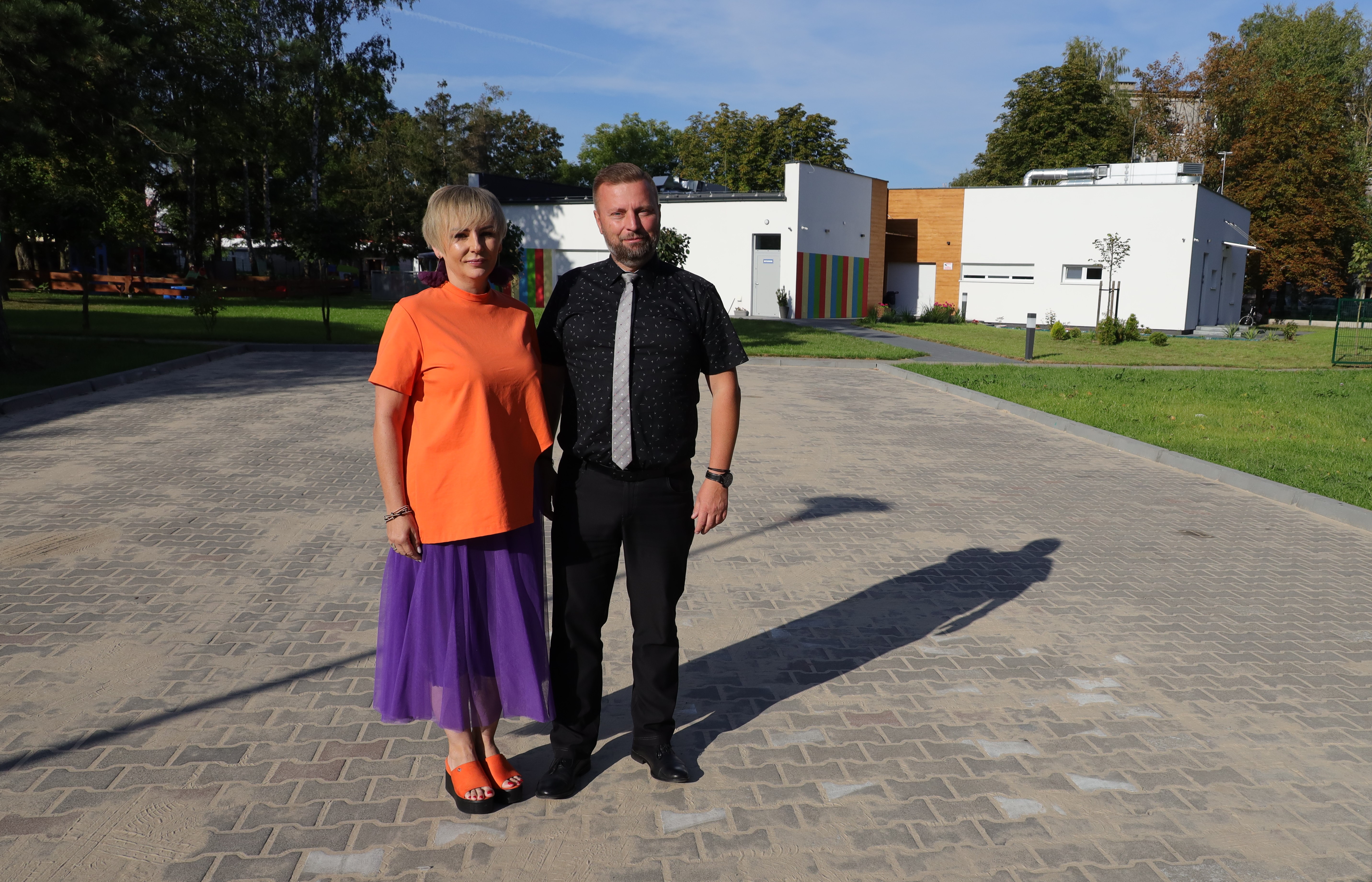 Ilustracja do informacji: Nowy parking ucieszył rodziców przedszkolaków