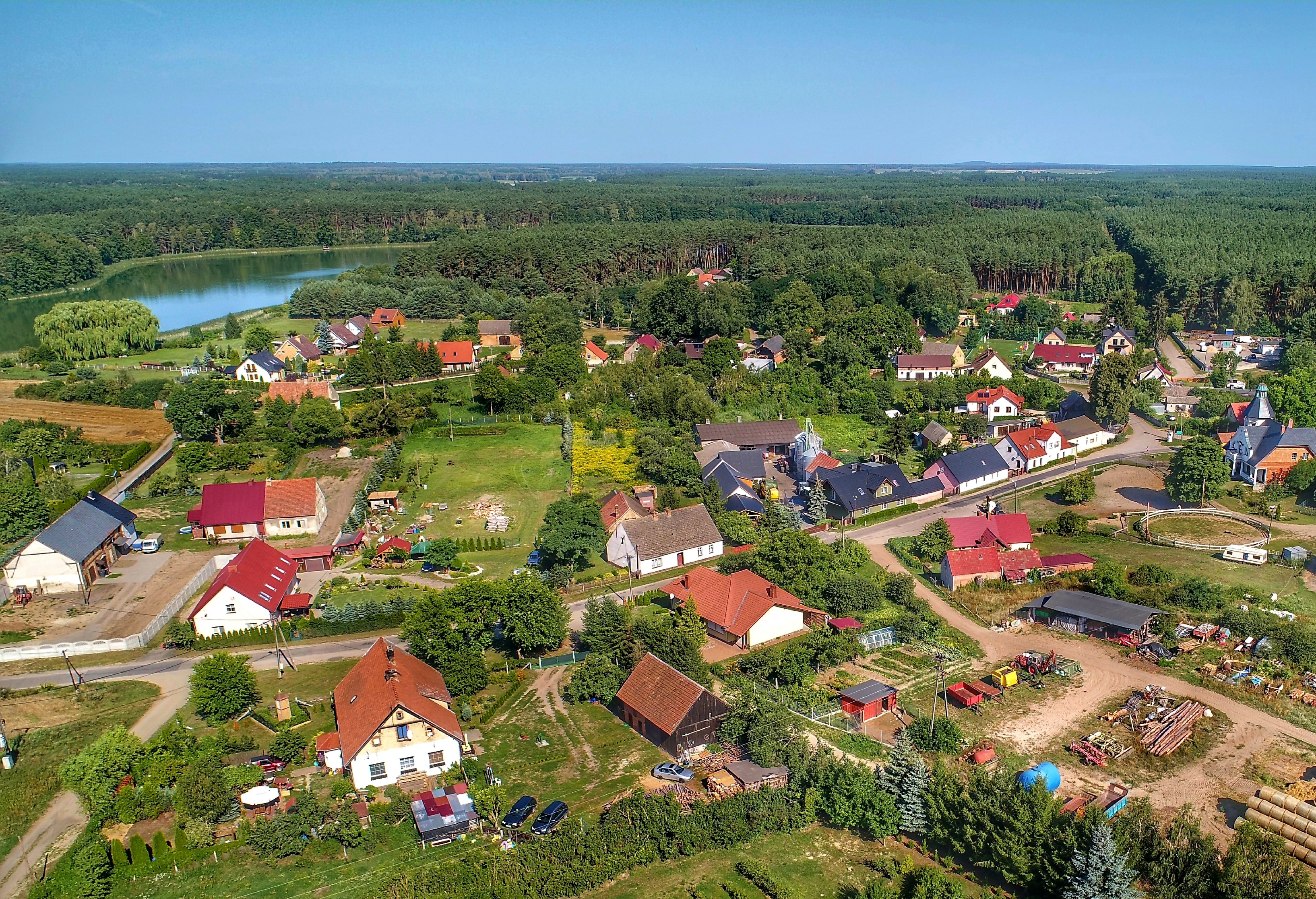 Ilustracja do informacji: Dostaliśmy dotację na remonty dróg wiejskich!