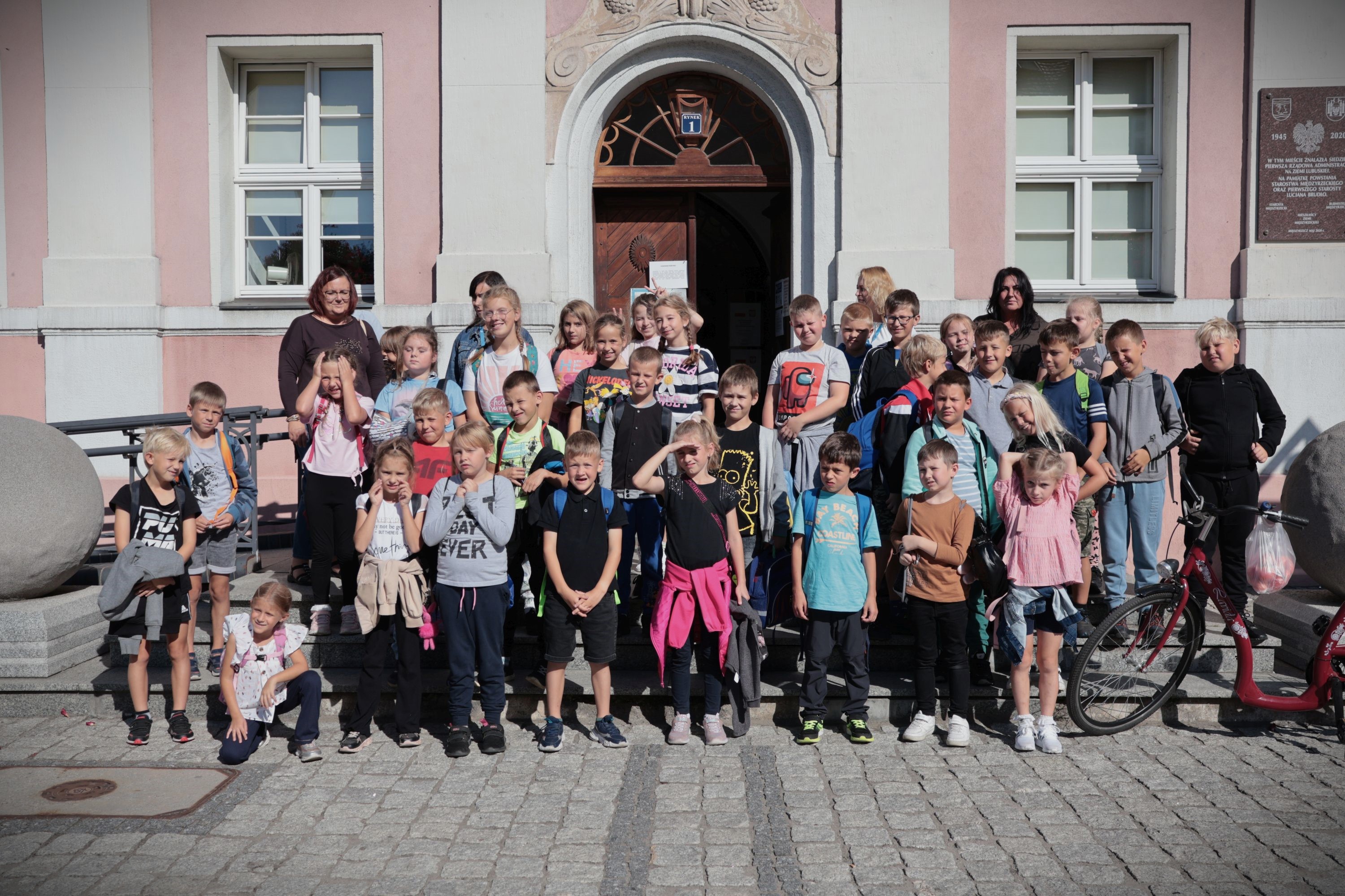 Ilustracja do informacji: Uczniowski desant 