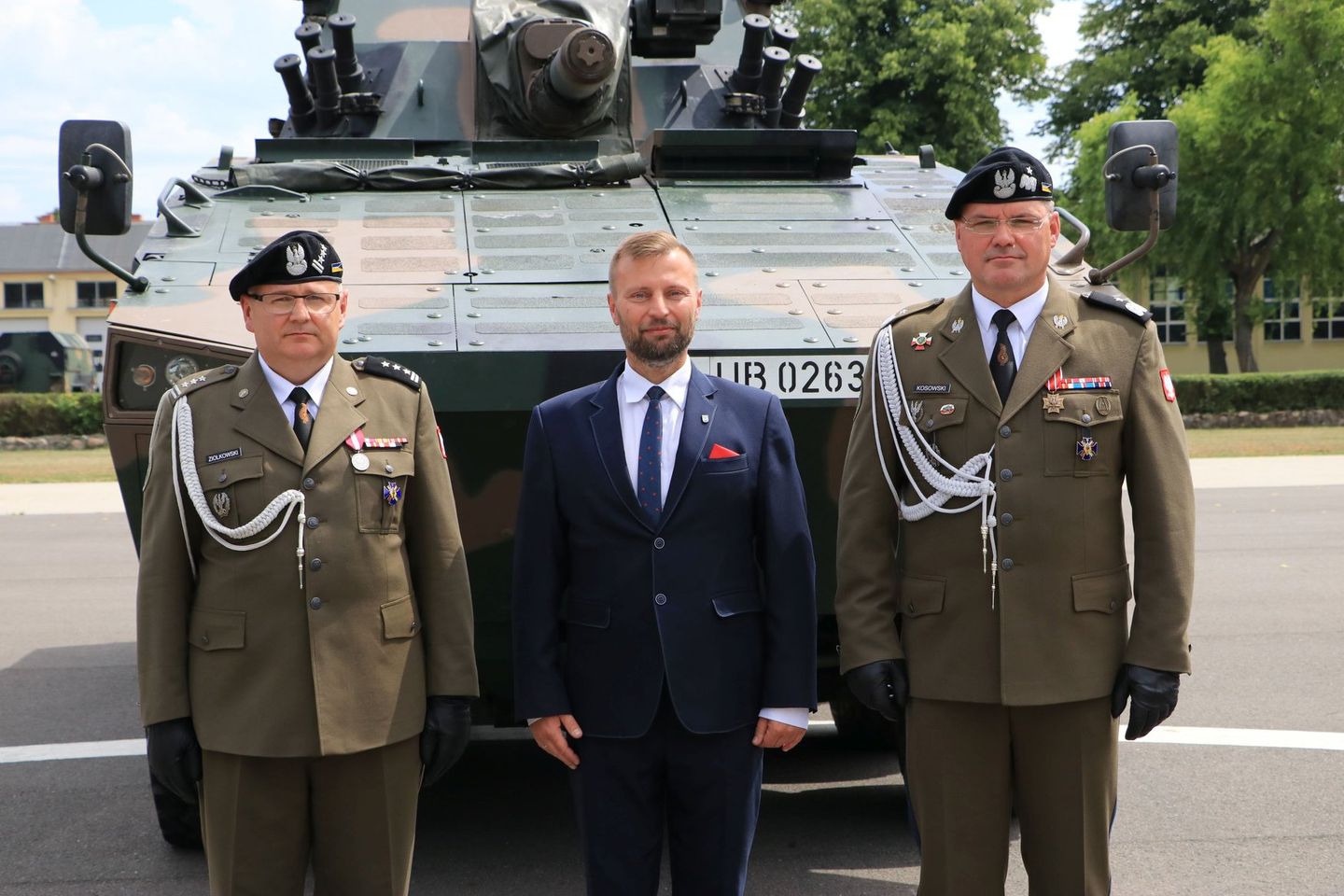 Ilustracja do informacji: Drugie gwiazdki generalskie dla Wojciecha Ziółkowskiego z Międzyrzecza i byłego dowódcy naszej brygady Roberta Kosowskiego