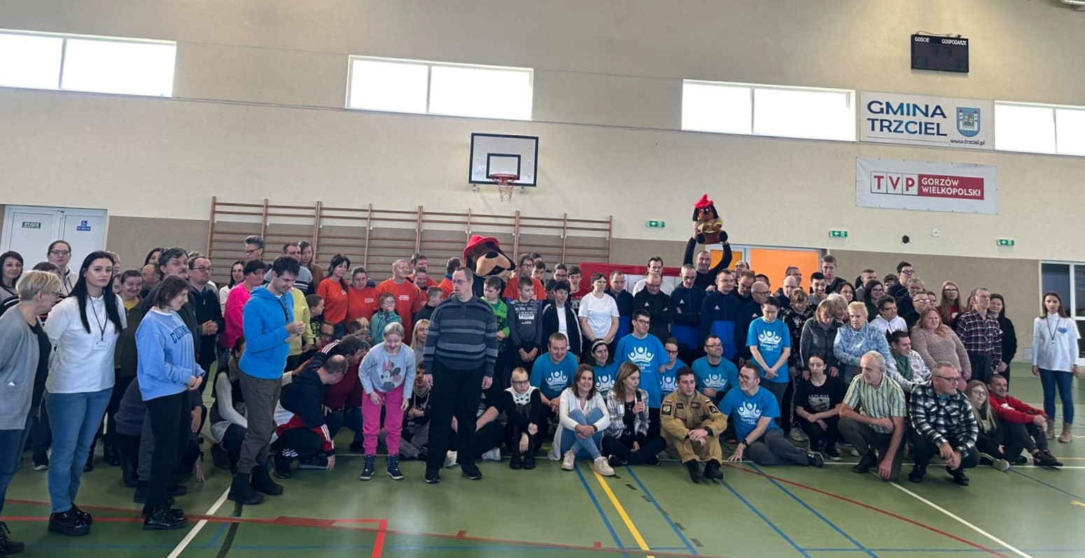 Ilustracja do informacji: Podopieczni Arki na spotkaniu integracyjno-sportowym w Brójcach