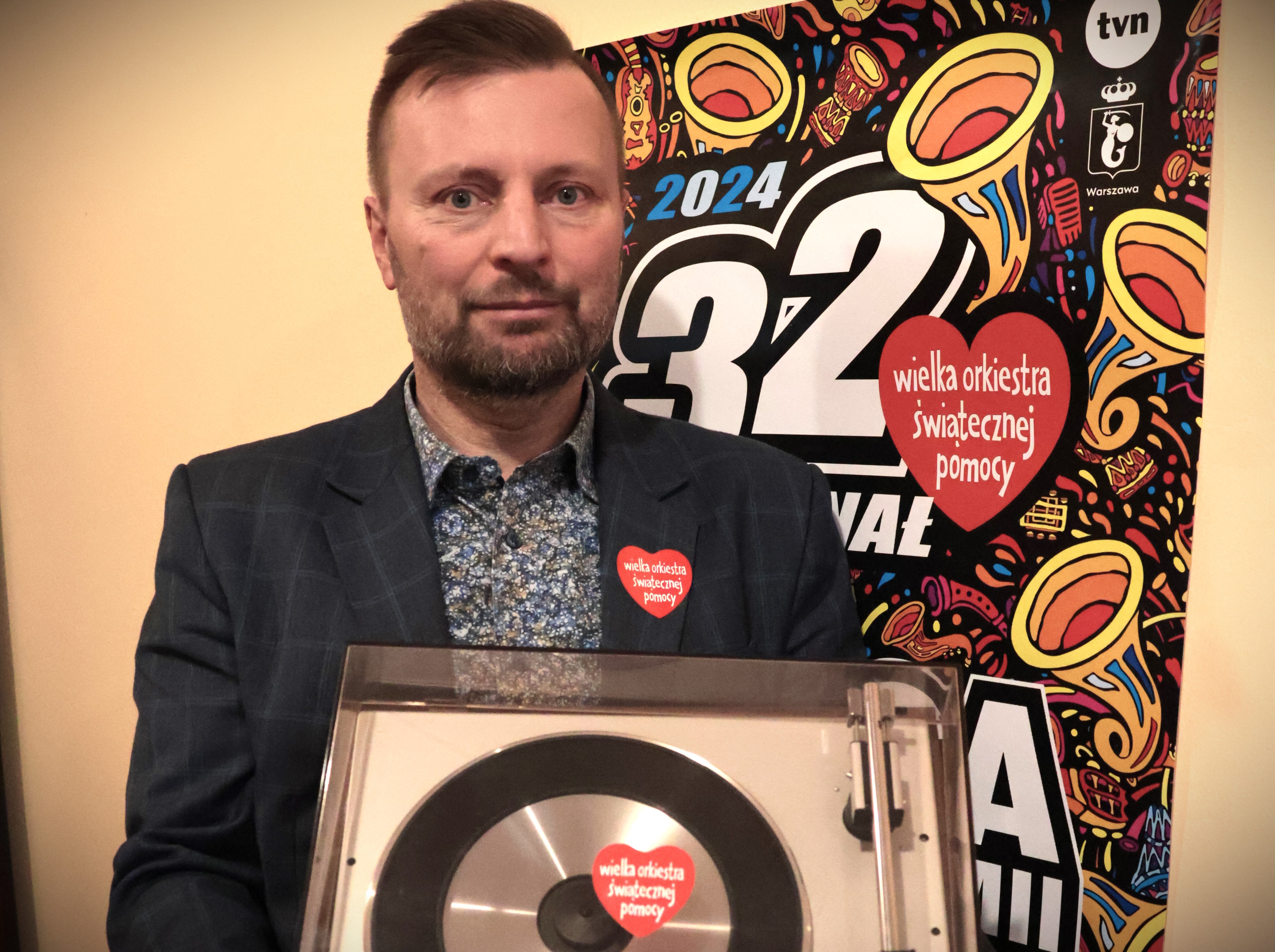 Ilustracja do informacji: Gramofon burmistrza na licytacji WOŚP