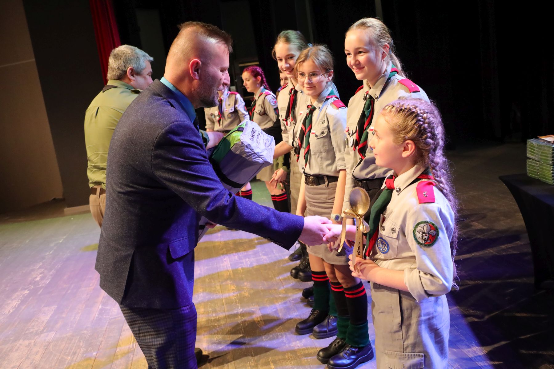 Ilustracja do informacji: Wpierw siorbali, potem zaśpiewali!