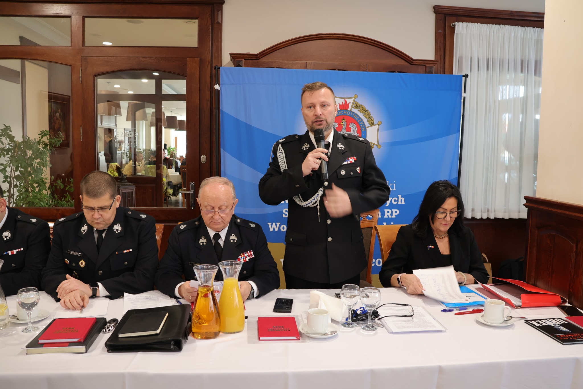 Ilustracja do informacji: Nowy ekwipunek i sprzęt dla strażaków-ochotników z naszego powiatu