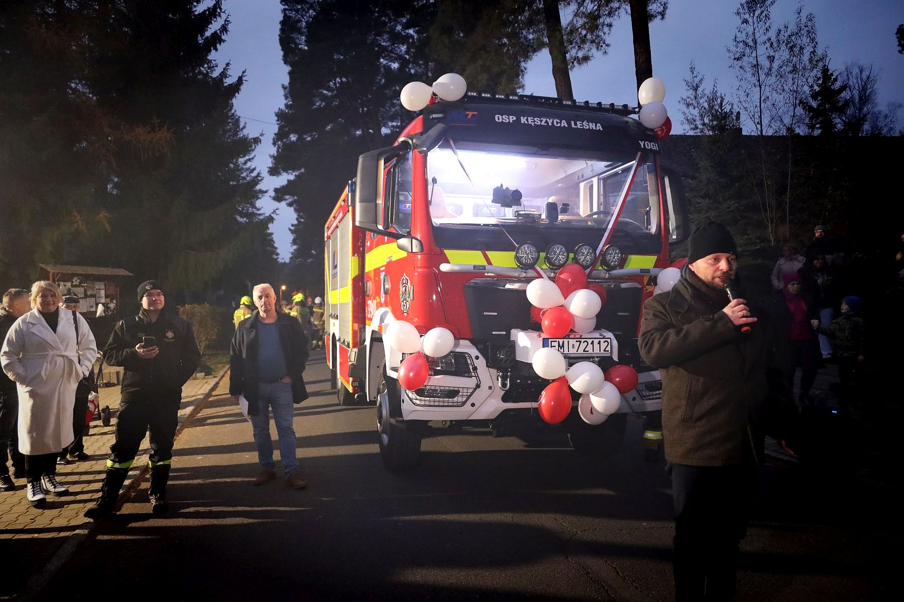 Ilustracja do informacji: Nowy samochód rozpoczął służbę w OSP w Kęszycy Leśnej