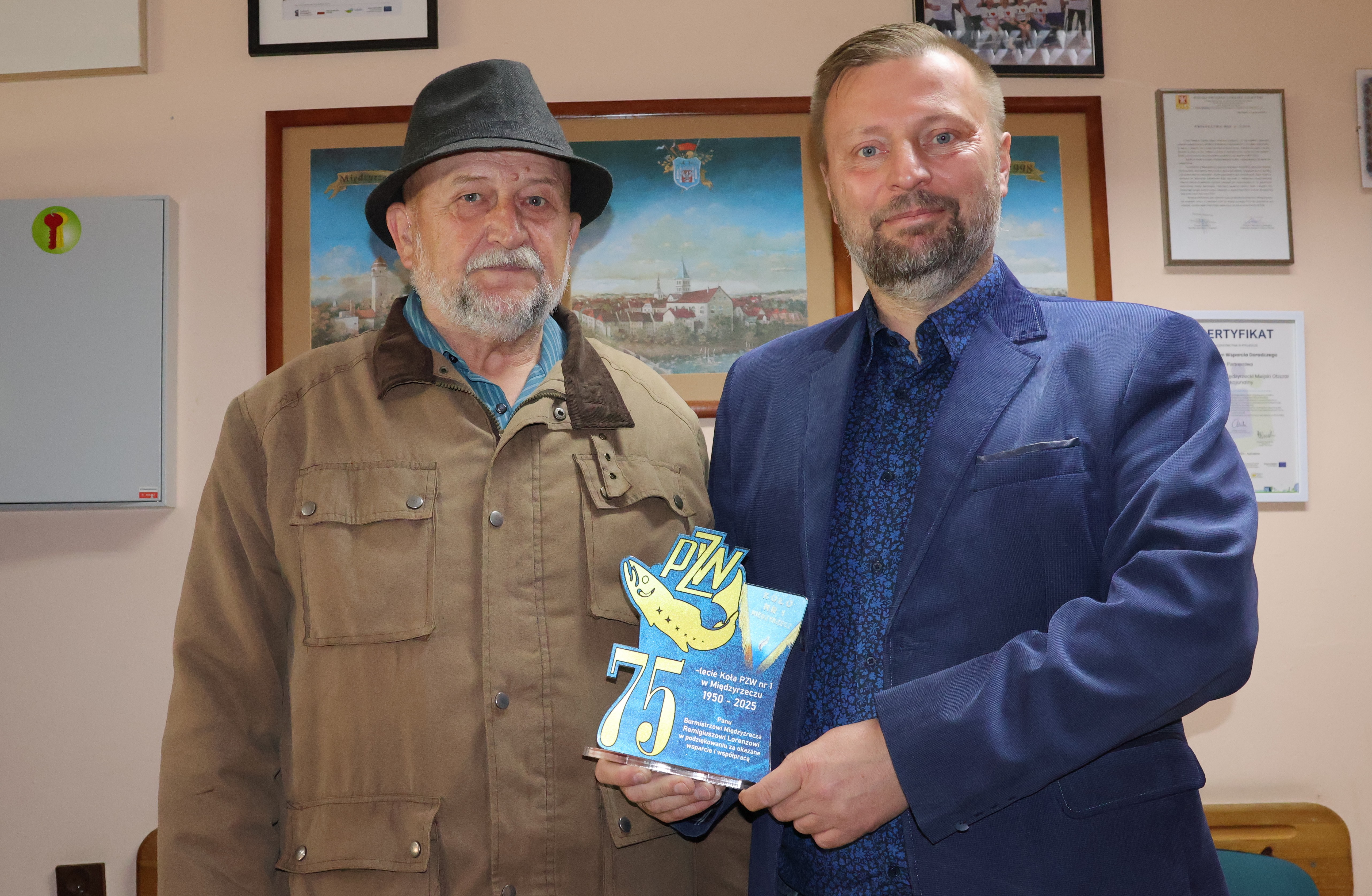 Ilustracja do informacji: Wędkarze podziękowali burmistrzowi