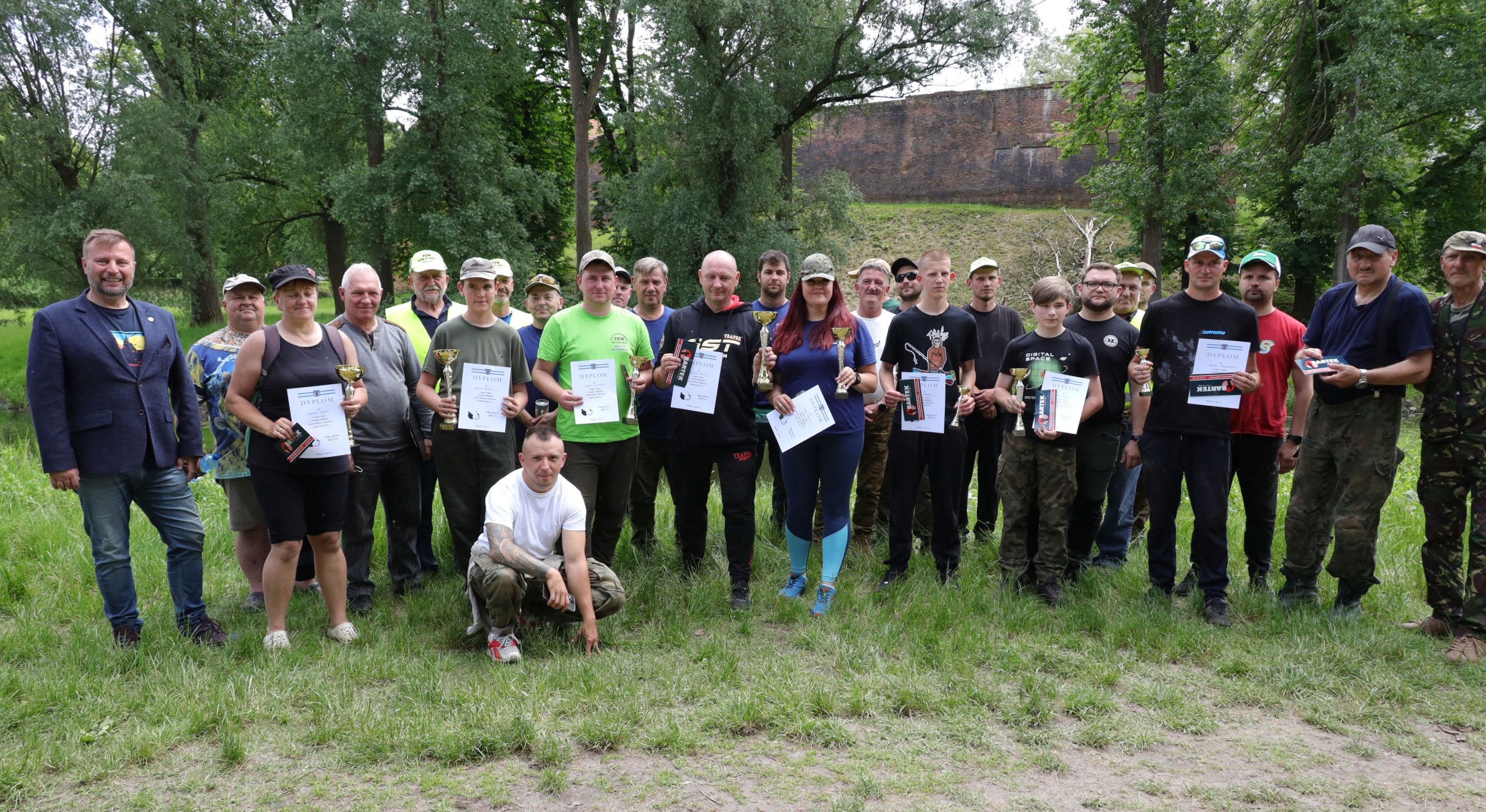 Ilustracja do informacji: Zawody wędkarskie na Obrze