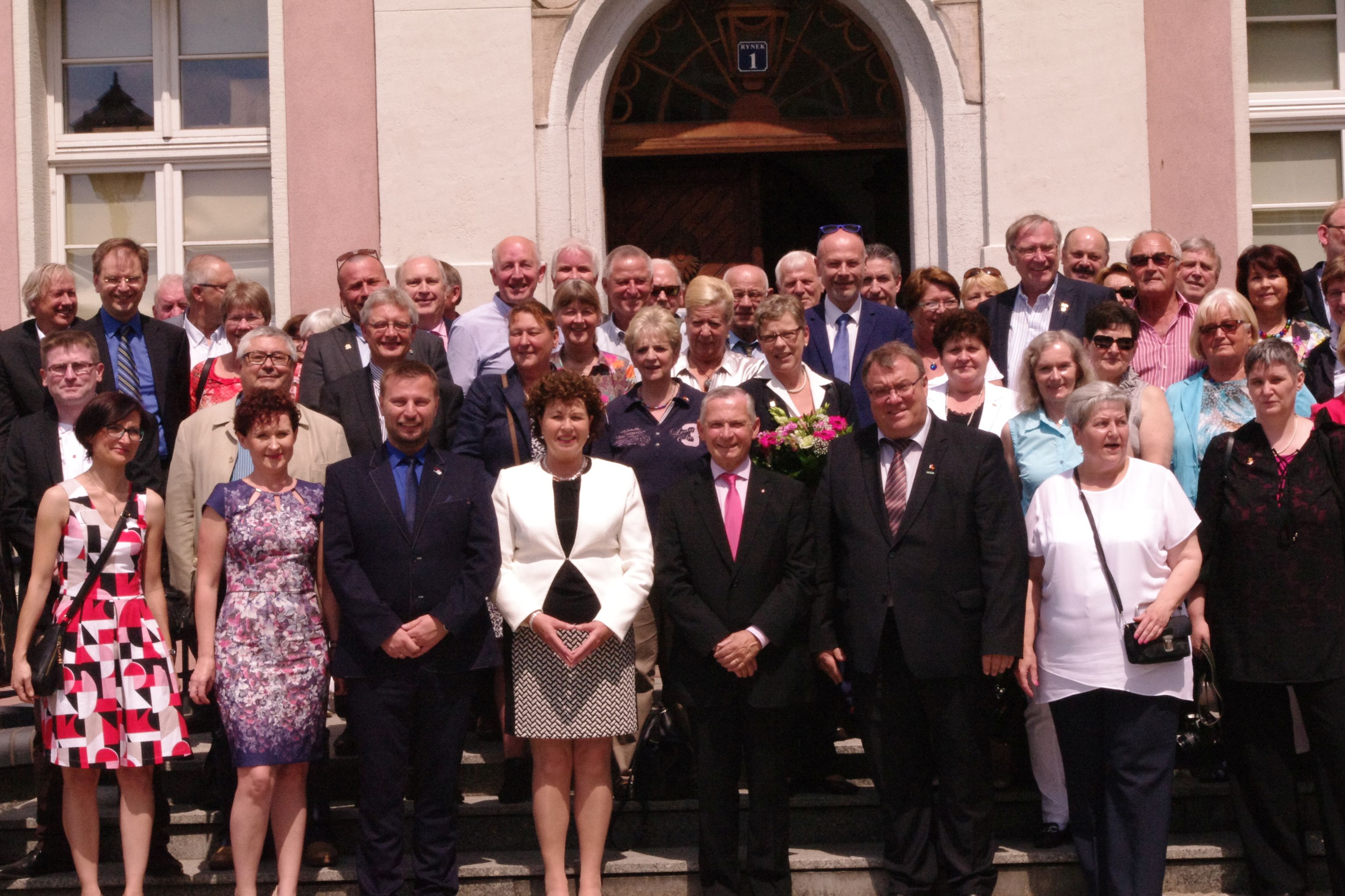 Ilustracja do informacji: Obchody 25-lecia i 10-lecia partnerstwa 