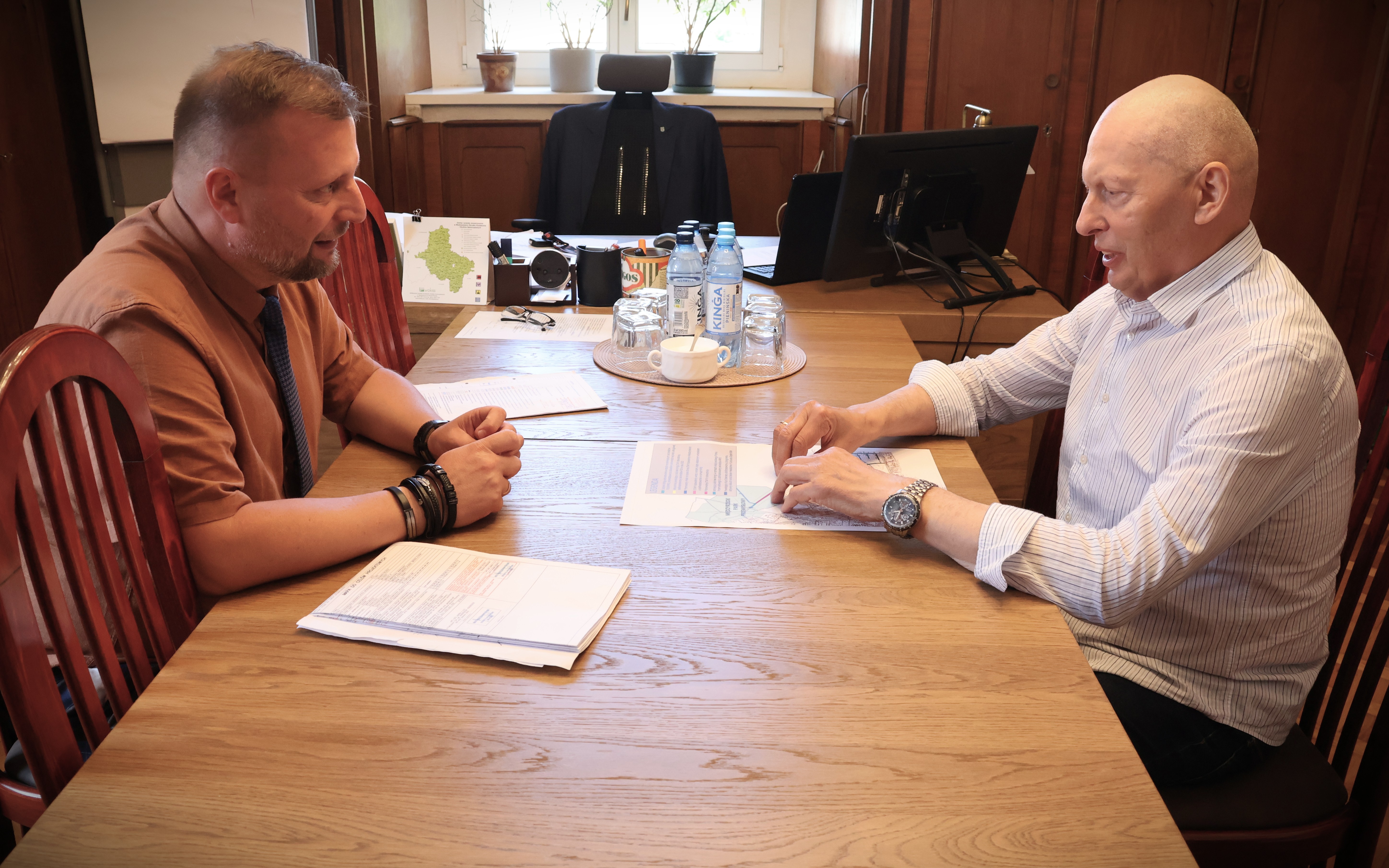 Ilustracja do informacji: Z senatorem Mirosławem Różańskim o rozwoju gminy 