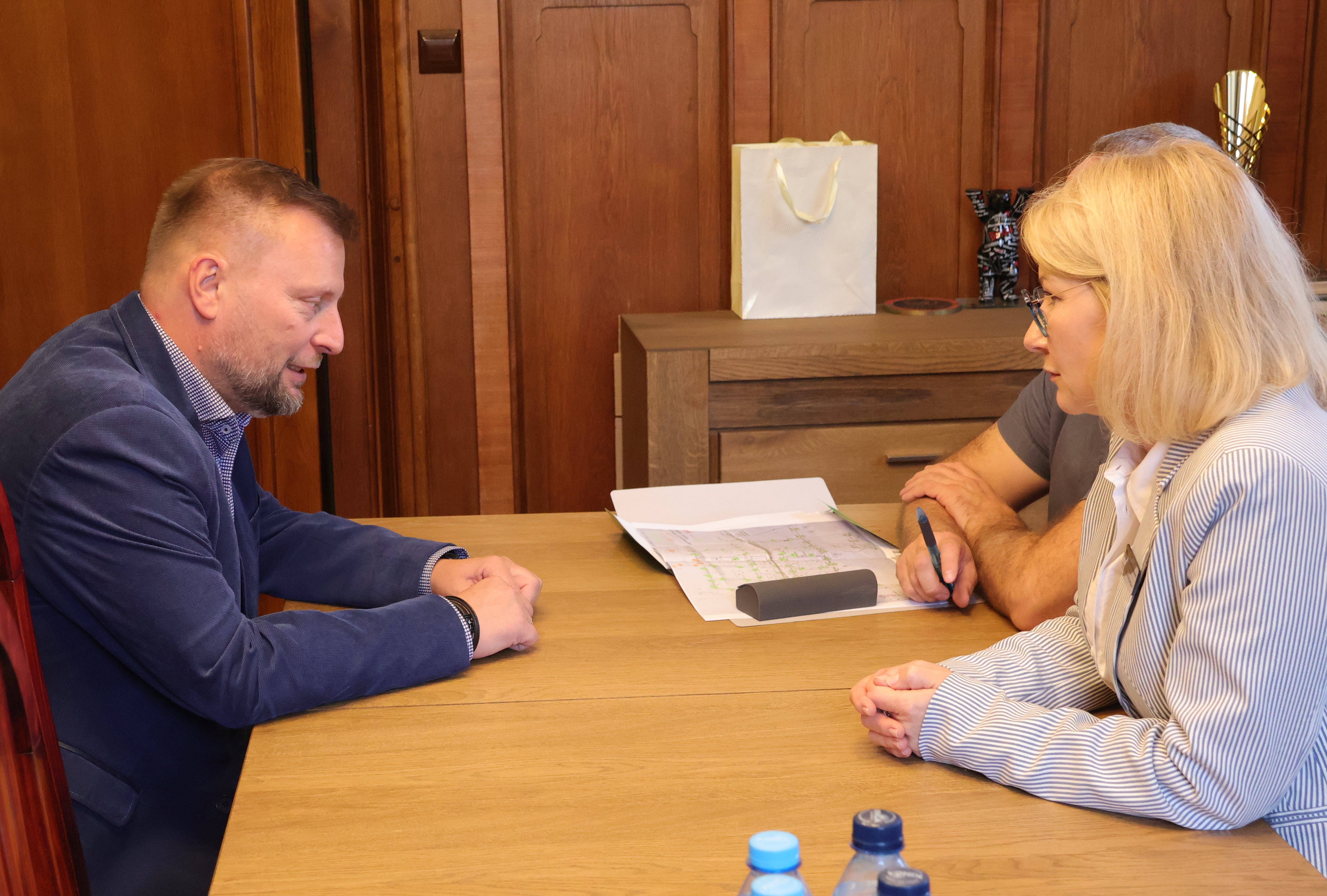 Ilustracja do informacji: W ratuszu o inwestycjach w Obrzycach