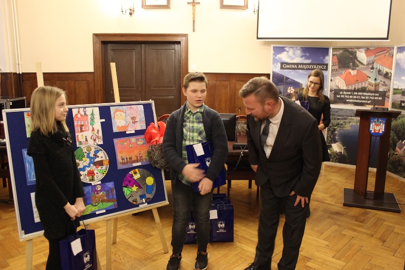 Miniatura zdjęcia: Rozstrzygnięcie konkursu plastycznego „Święta w Międzyrzeczu”