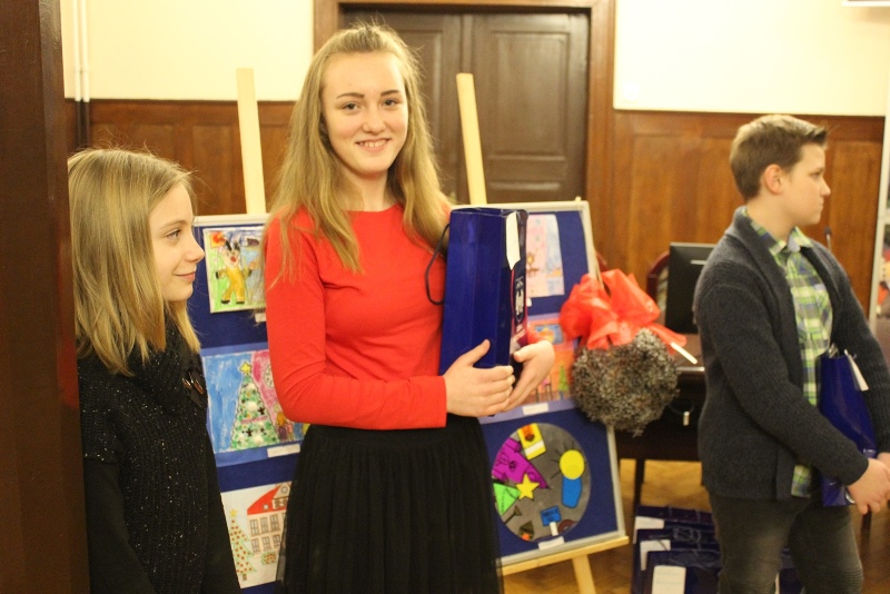 Miniatura zdjęcia: Rozstrzygnięcie konkursu plastycznego „Święta w Międzyrzeczu”