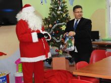 Miniatura zdjęcia: Mikołaj z wizytą w międzyrzeckim szpitalu