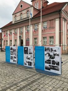 Miniatura zdjęcia: Zapraszamy do obejrzenia wystawy przed ratuszem