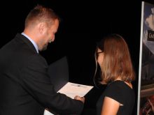 Miniatura zdjęcia: Burmistrz wręczył stypendia najzdolniejszym uczniom