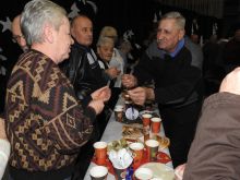 Miniatura zdjęcia: Międzyrzeczanie zasiedli przy wspólnym wigilijnym stole