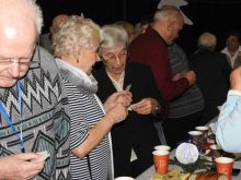 Miniatura zdjęcia: Międzyrzeczanie zasiedli przy wspólnym wigilijnym stole