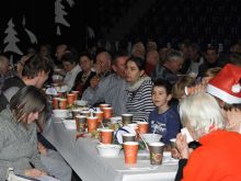 Miniatura zdjęcia: Międzyrzeczanie zasiedli przy wspólnym wigilijnym stole