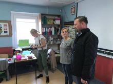 Miniatura zdjęcia: Burmistrz odwiedził dzieci i młodzież spędzające ferie w szkołach