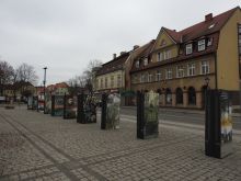 Miniatura zdjęcia: Wystawa przed międzyrzeckim ratuszem