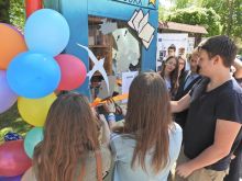 Miniatura zdjęcia: Budka z książkami przy ratuszu