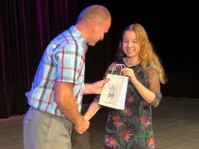 Miniatura zdjęcia: Burmistrz wręczył stypendia naukowe